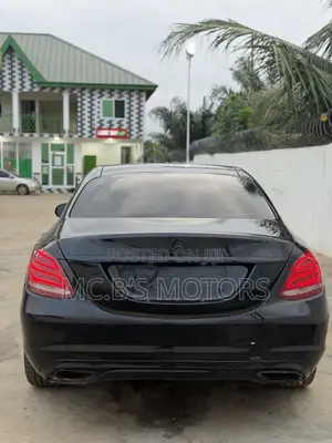 Mercedes-Benz C300 2018 Black