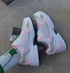 New Balance Sneaker