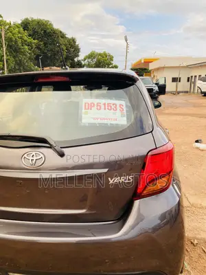 Toyota Yaris LE Hatchback 5dr 2016