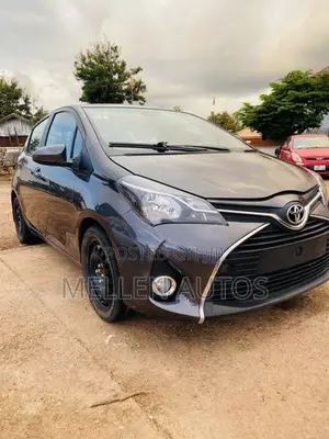 Toyota Yaris LE Hatchback 5dr 2016