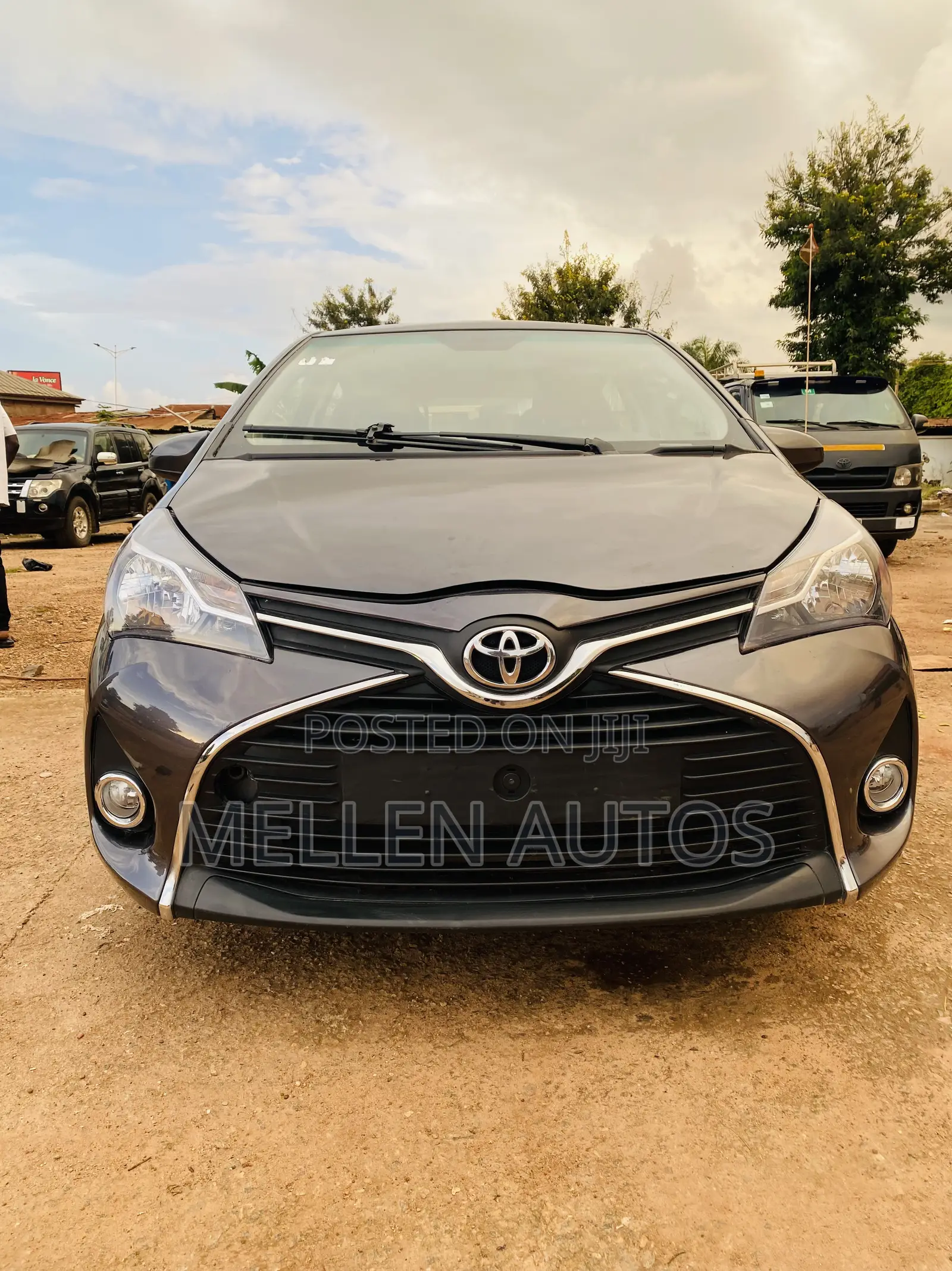 Toyota Yaris LE Hatchback 5dr 2016
