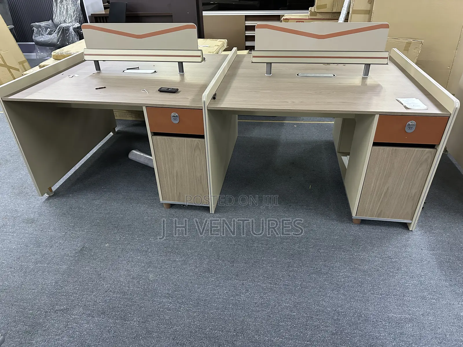 4 Seater Workstation (9k25)