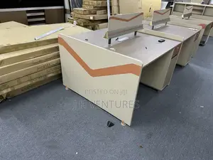 4 Seater Workstation (9k25)