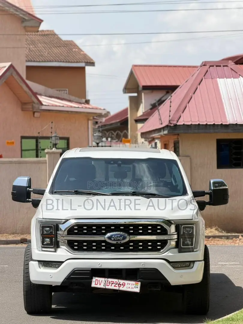 Ford F-150 LARIAT 2022 White