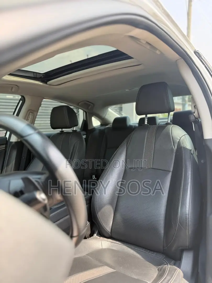 Honda Civic Touring Sedan 2020 White