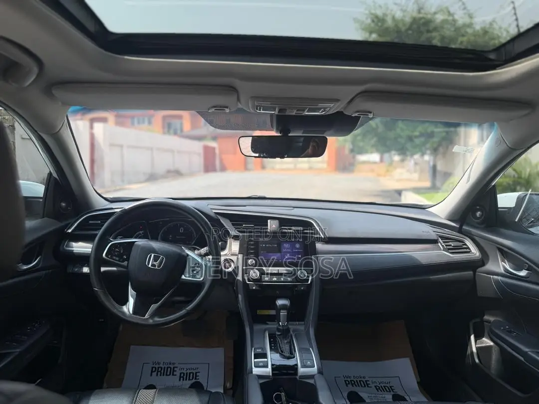 Honda Civic Touring Sedan 2020 White