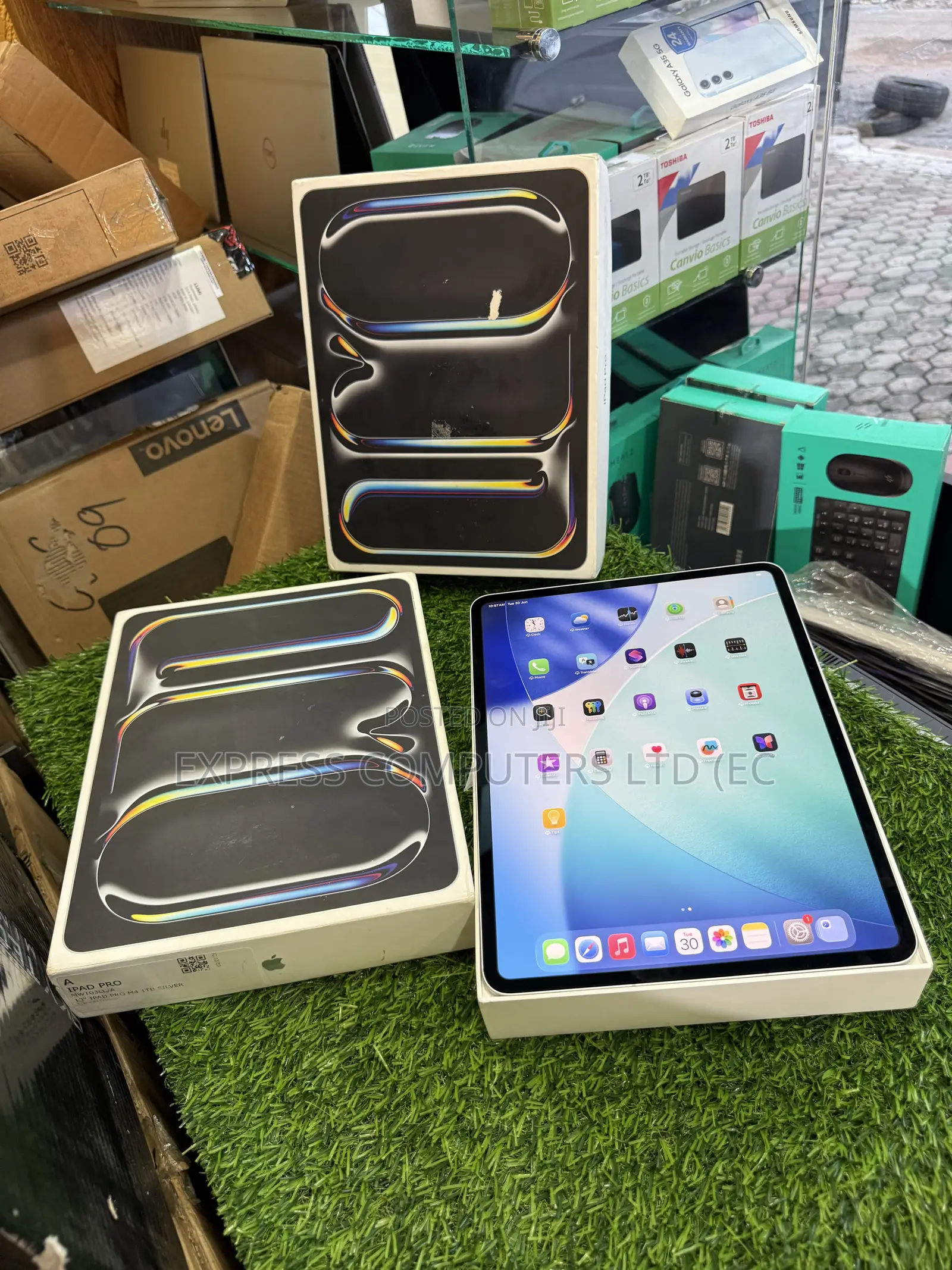 New Apple iPad Pro 13 (2024) 1 TB Silver