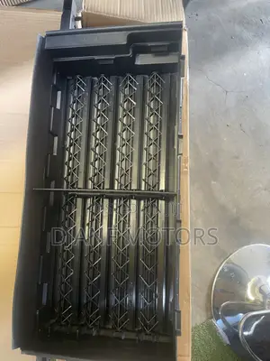 Ford -F150 18 Shutter Grill