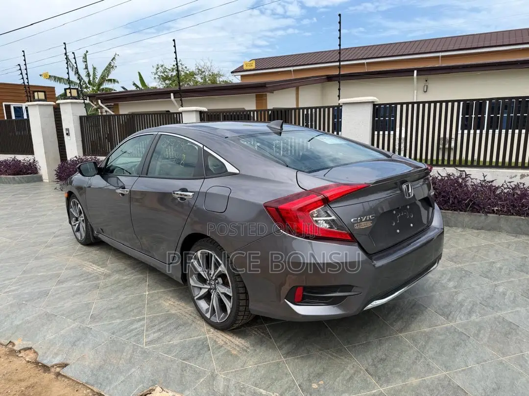 Honda Civic Touring Sedan 2019 Gray