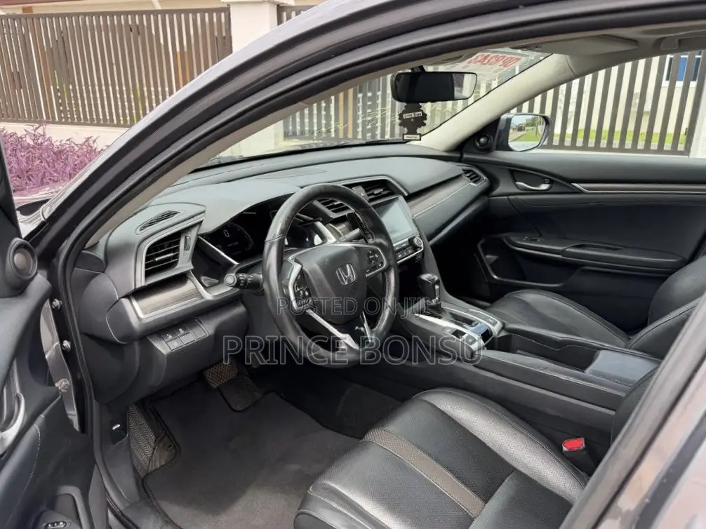 Honda Civic Touring Sedan 2019 Gray