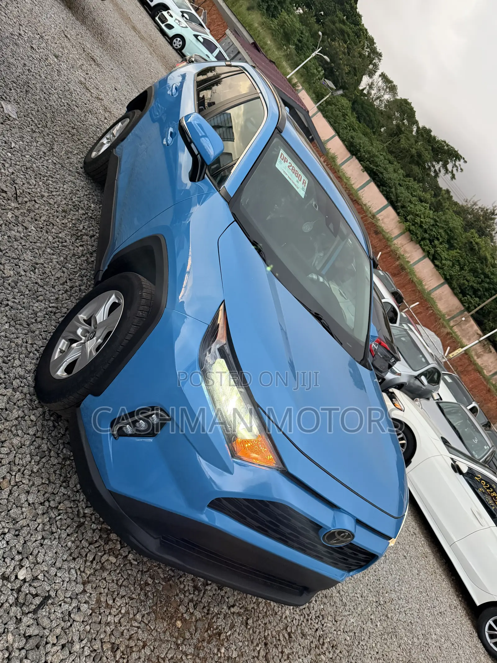 Toyota RAV4 XLE AWD 2019 Blue