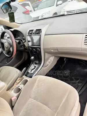 Toyota Corolla 1.8 Exclusive Automatic 2009 Gold