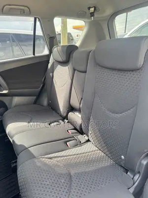 Toyota Vanguard 2013 White