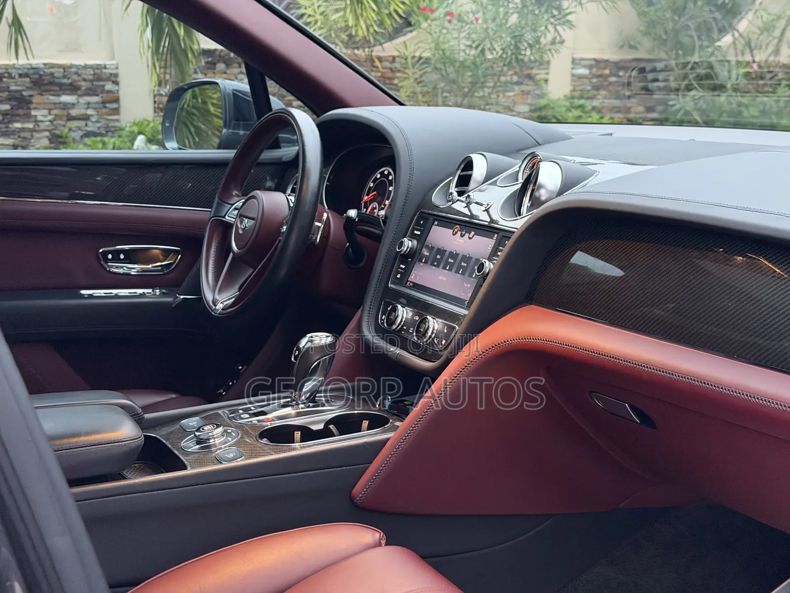 Bentley Bentayga V8 AWD 2020 Gray