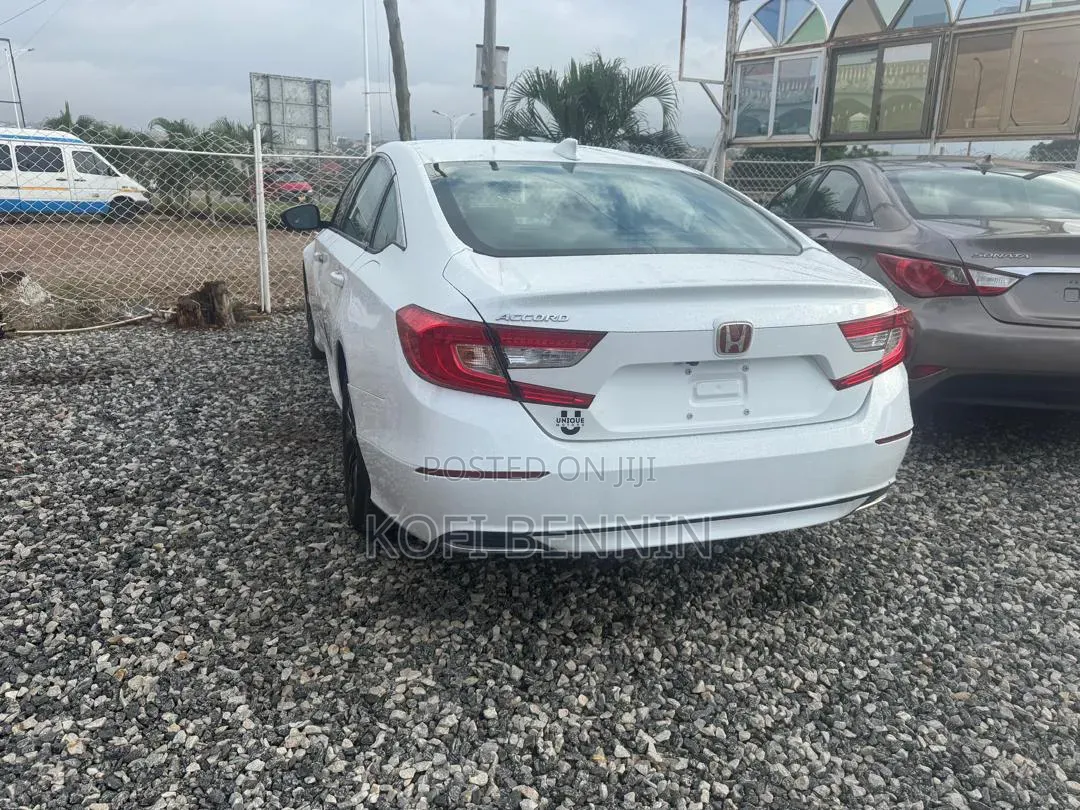 Honda Accord Sport (1.5L 4cyl Turbo 6M) 2019 White