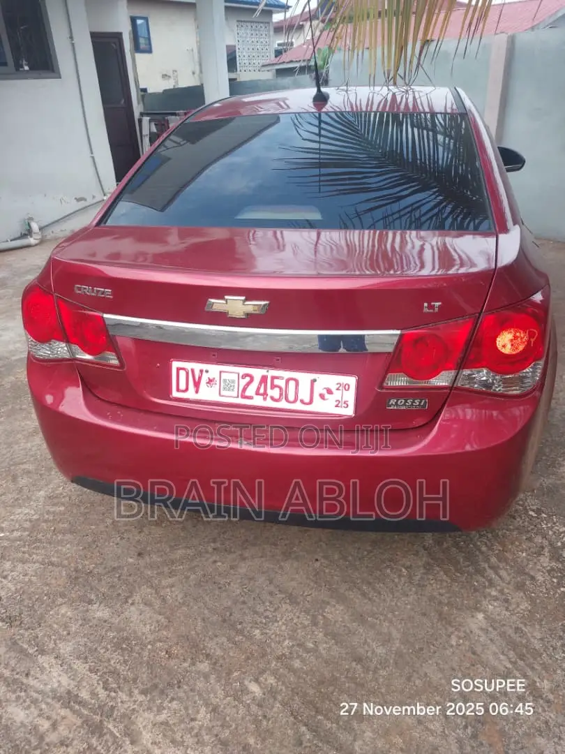 Chevrolet Cruze 2011 Red