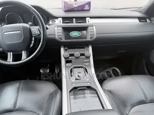 Land Rover Range Rover Evoque SE 2021 White