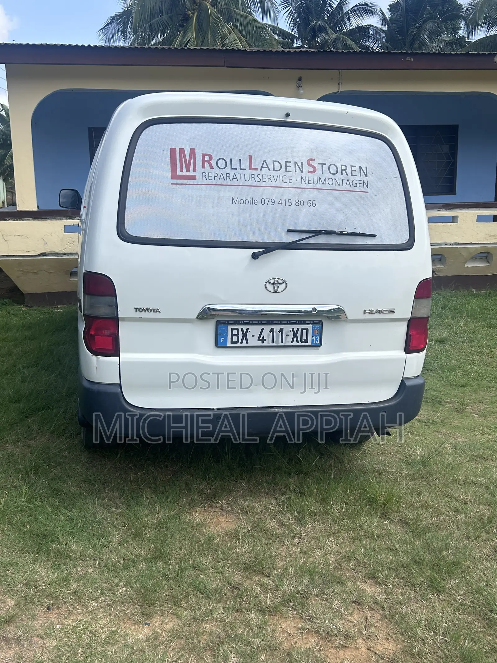 Toyota HiAce 2010 White