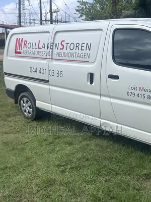 Toyota HiAce 2010 White