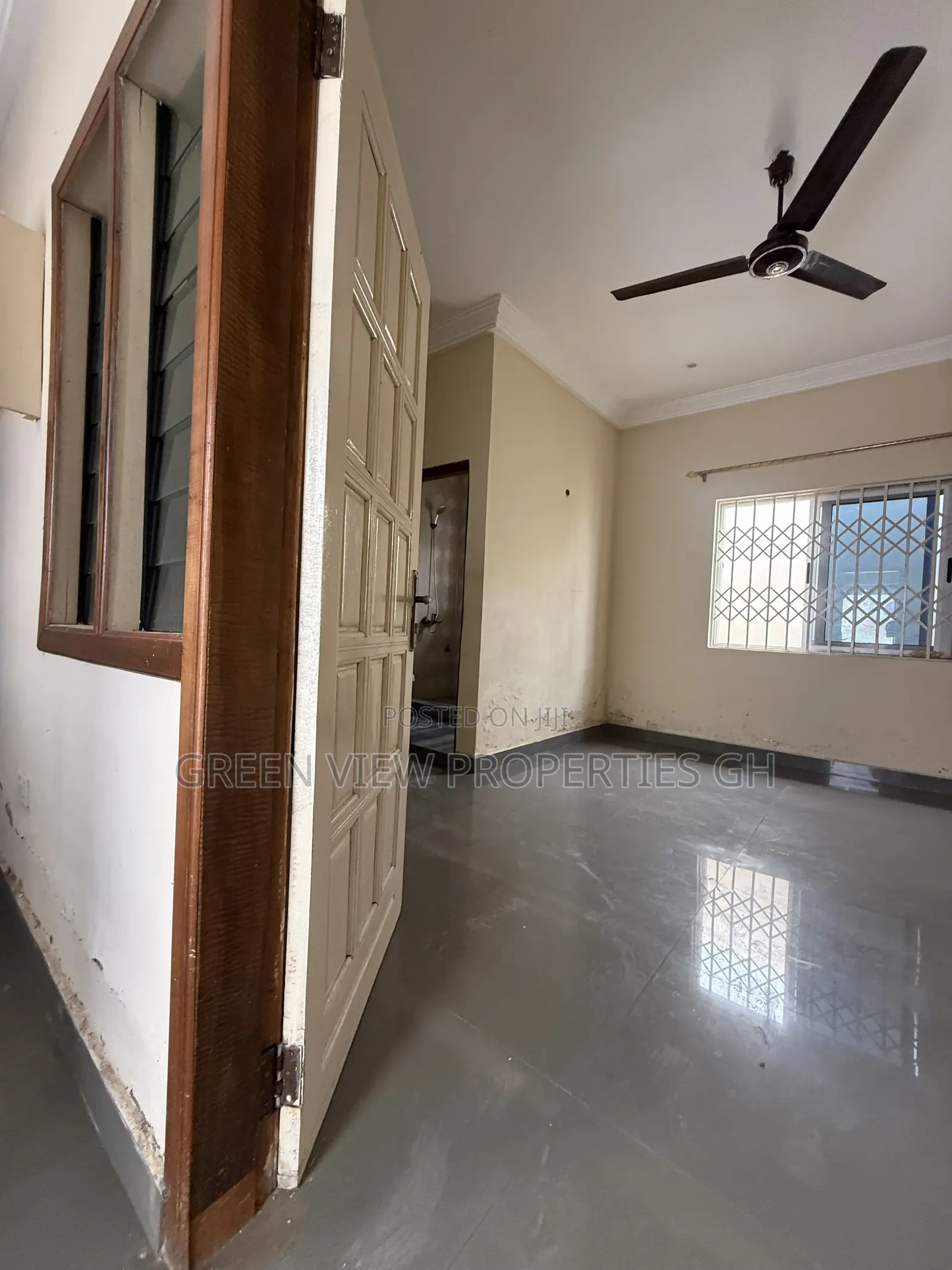 1bdrm Apartment in West Hills Mall Area for rent