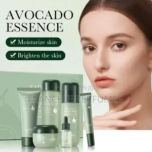 Avocado Essence Skincare Kit Pack