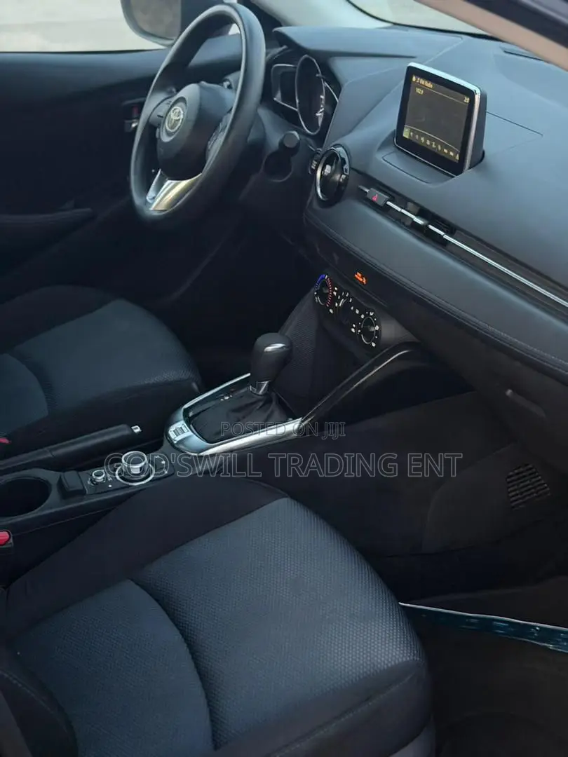 Toyota Yaris iA 1.5 FWD 2017 Silver
