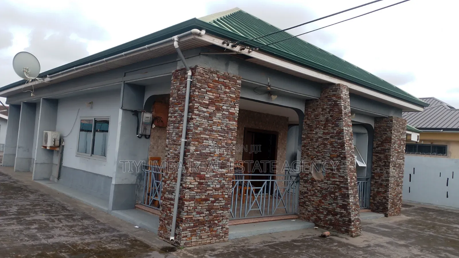 5bdrm House in Tiyumba Real Estate, Pillar 2 for rent