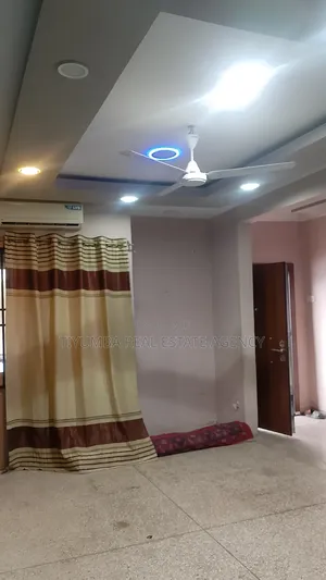 5bdrm House in Tiyumba Real Estate, Pillar 2 for rent