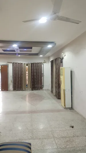 5bdrm House in Tiyumba Real Estate, Pillar 2 for rent