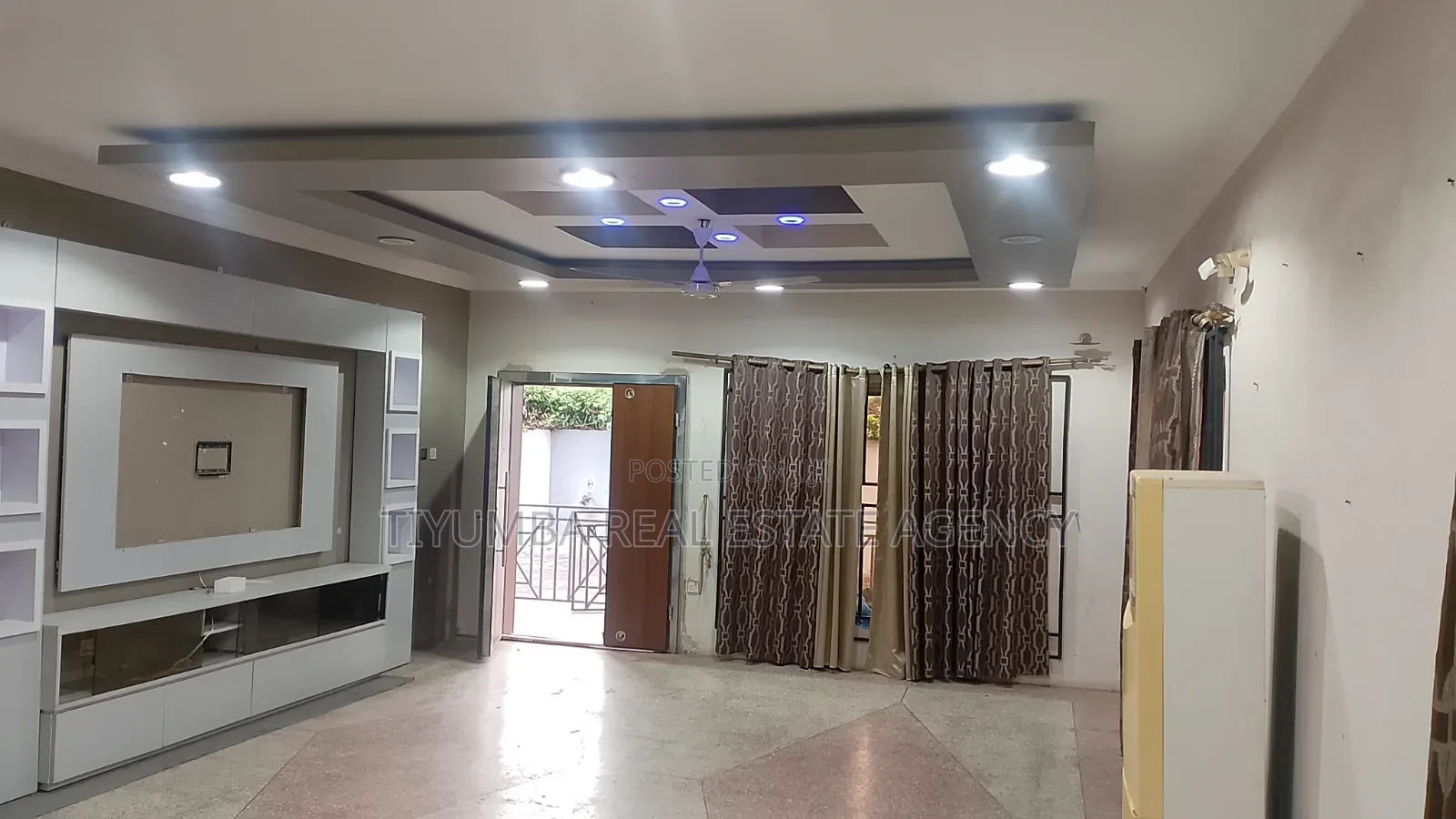 5bdrm House in Tiyumba Real Estate, Pillar 2 for rent