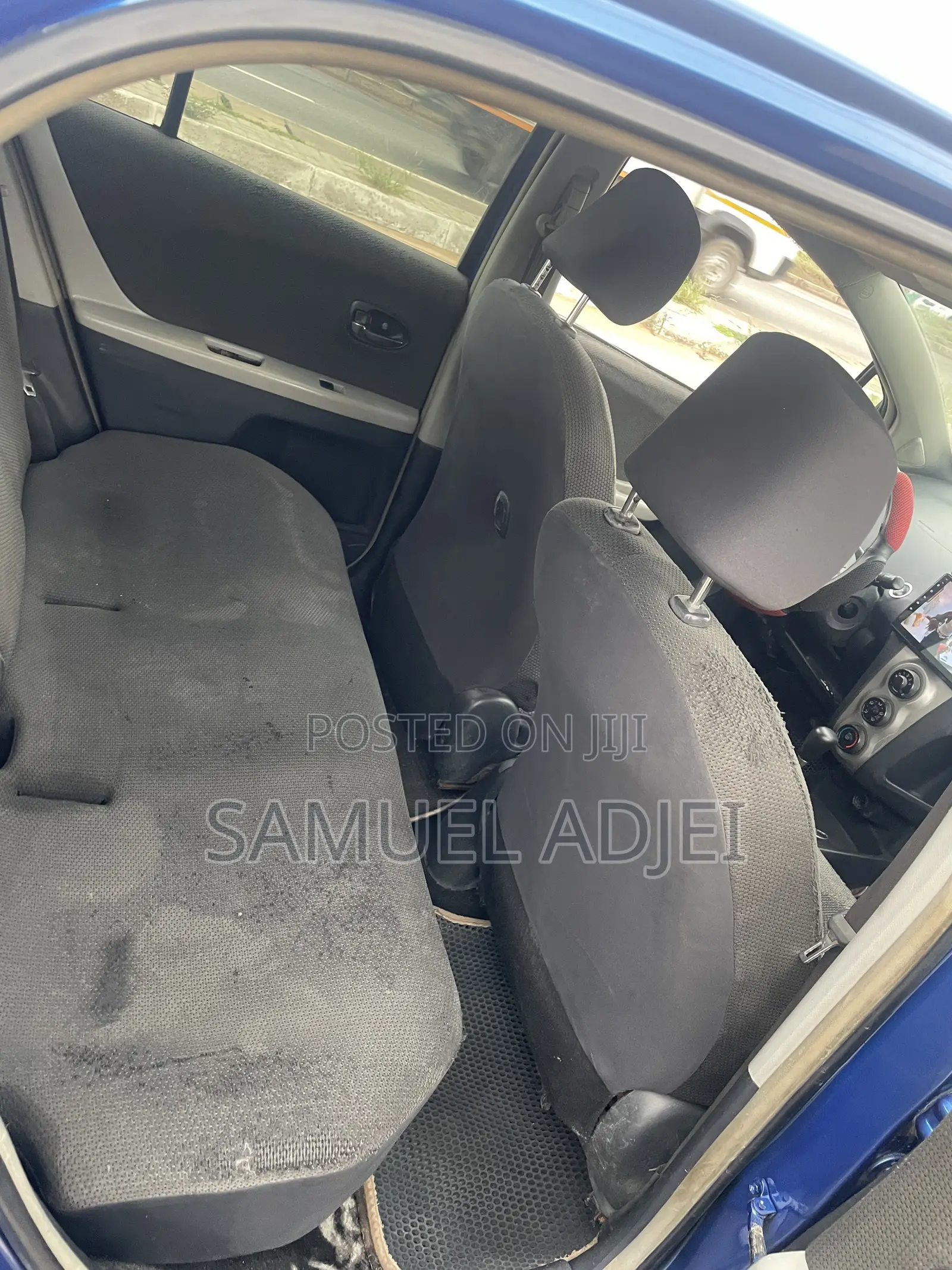 Toyota Vitz 2010 Blue
