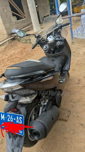 Yamaha Majesty 2026 Black