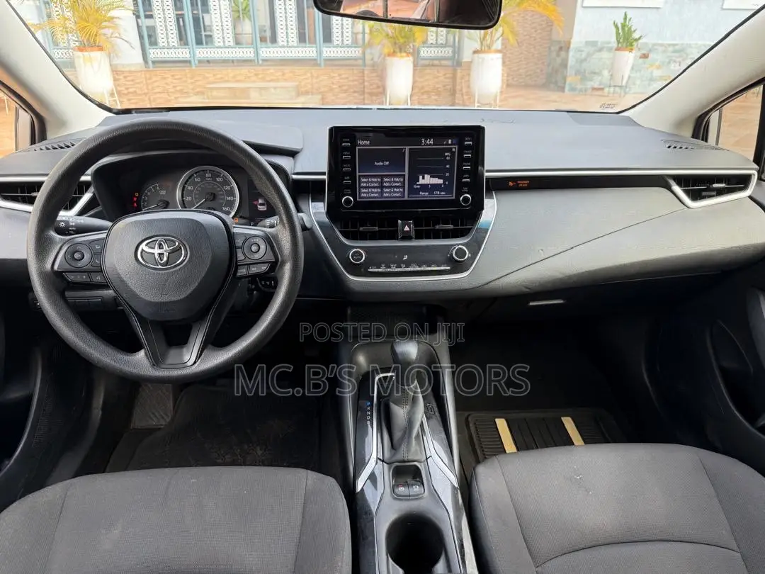 Toyota Corolla 2020 Silver
