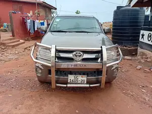 Toyota Hilux 2013 Silver
