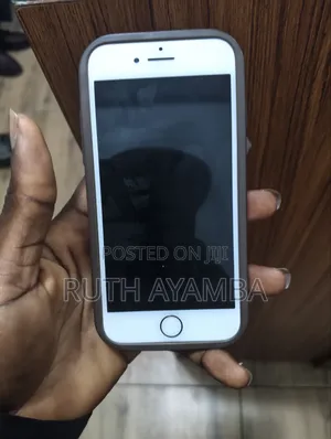 Apple iPhone 8 64 GB Gold