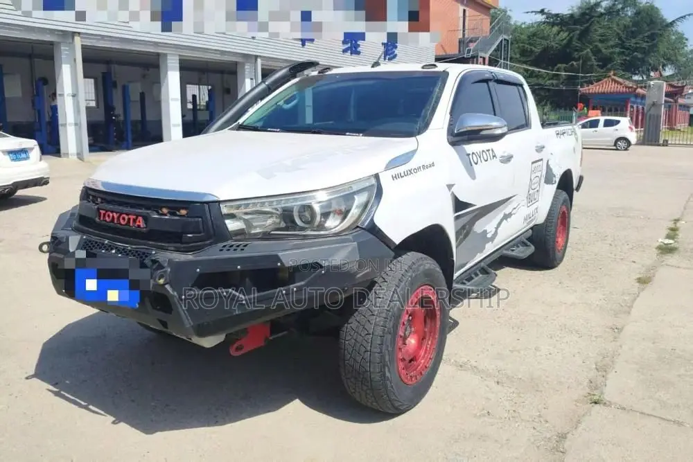 Toyota Hilux Revo Single Cab Petrol 2.7 RWD 2019 White