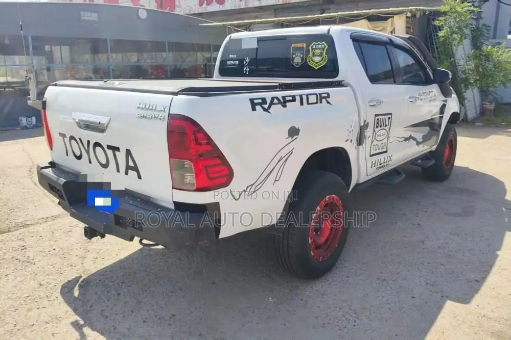 Toyota Hilux Revo Single Cab Petrol 2.7 RWD 2019 White