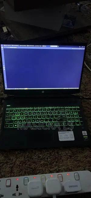Laptop HP Pavilion 15 16GB Intel Core i5 HDD+SSD 1T