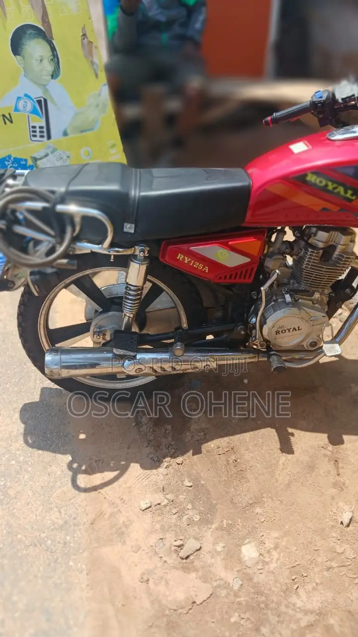 Royal RY125 2025 Red