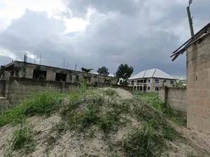 2 Bedrooms House In Mampongteng Nicho, Kumasi Metropolitan For Sale