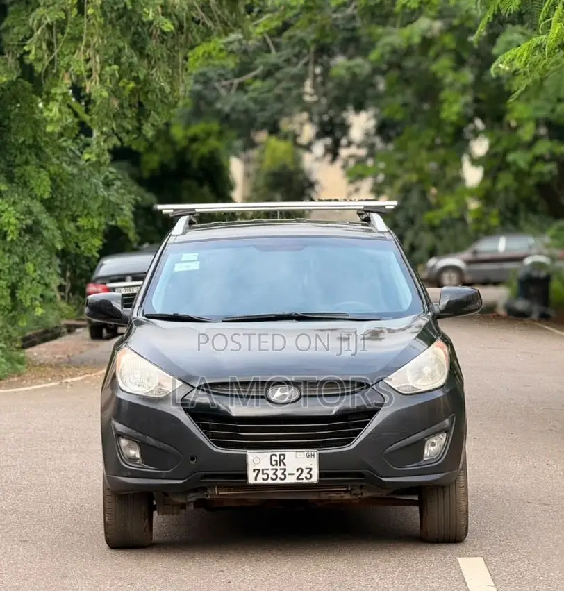 Hyundai Tucson 2012 Black
