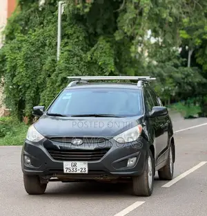 Hyundai Tucson 2012 Black