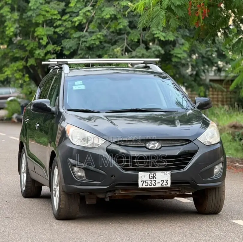 Hyundai Tucson 2012 Black