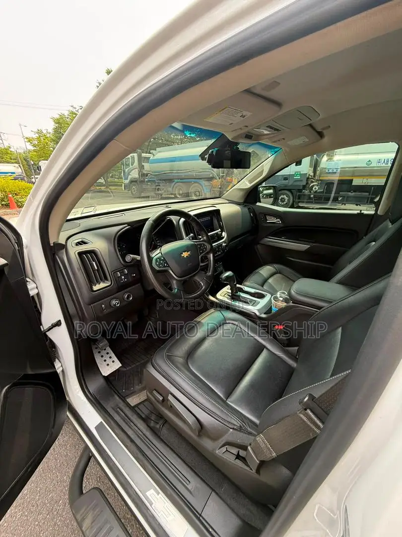 Chevrolet Colorado 2019 White