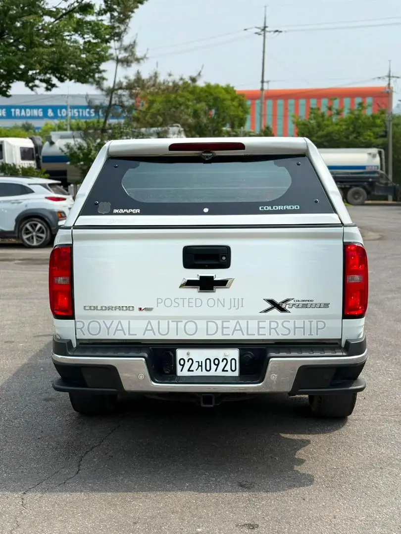 Chevrolet Colorado 2019 White