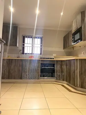 3bdrm Duplex in Cfc Estate for rent
