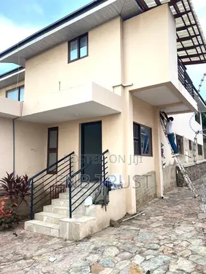 3bdrm Duplex in Cfc Estate for rent
