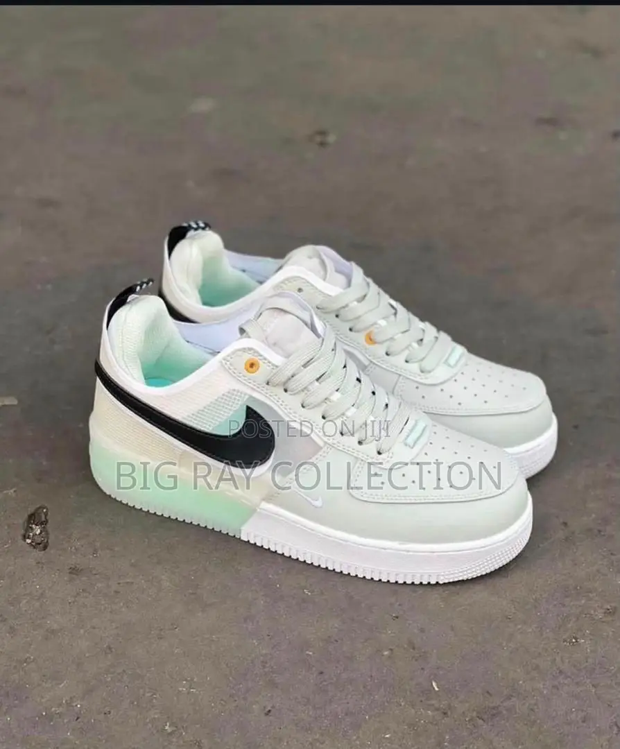Undefeated Solid Airforce Sneaker