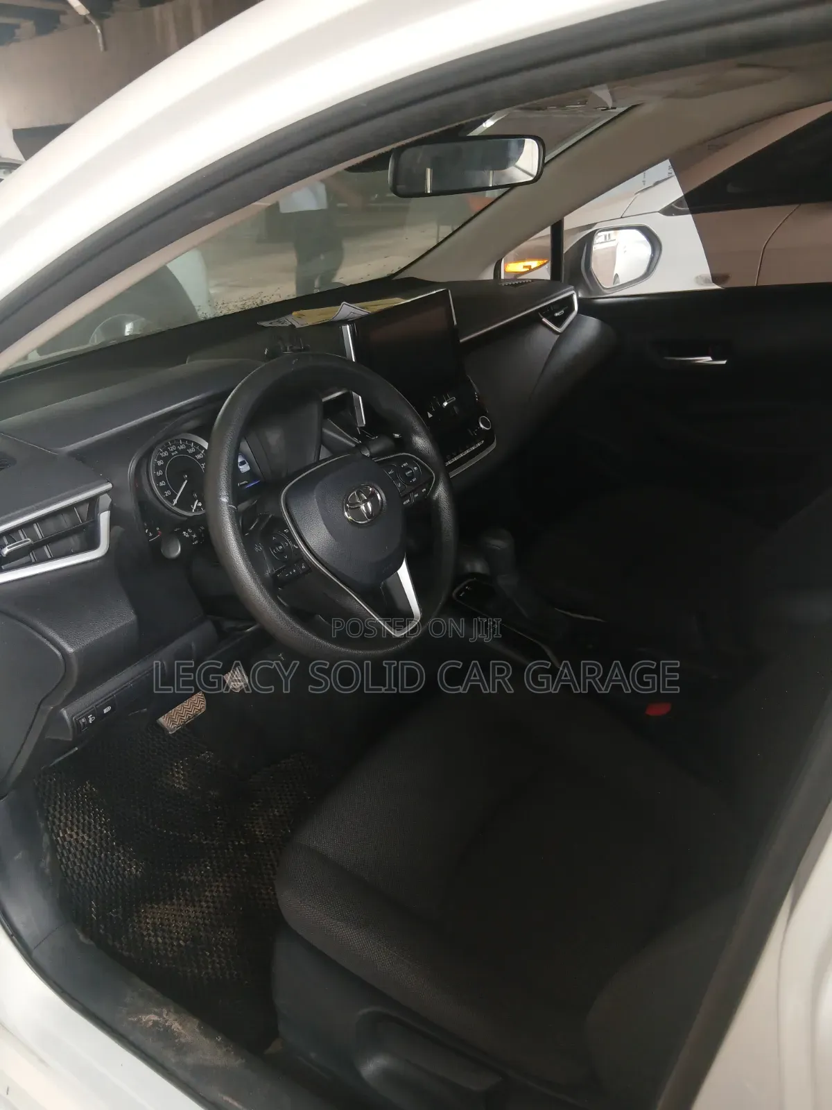 Toyota Corolla 2022 White