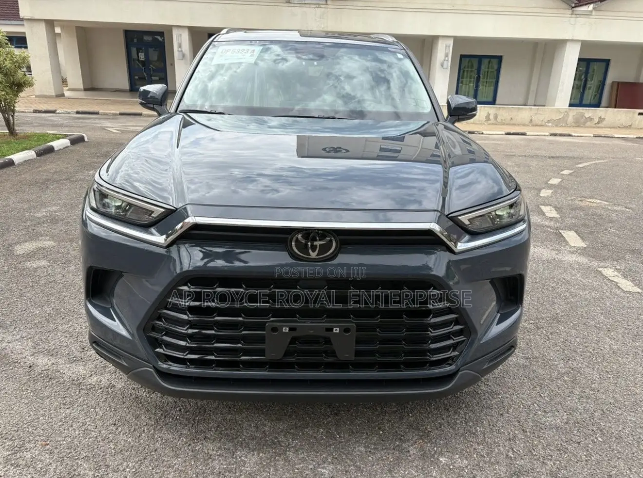 Toyota Grand Highlander XLE AWD 2024 Blue